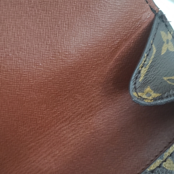 Authentic Pre-owned Louis Vuitton St Cloud GM - Picture 13 of 17